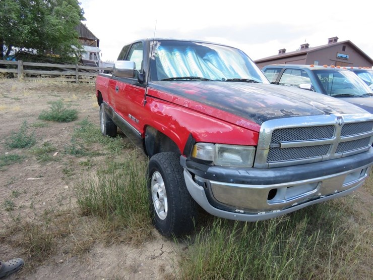 1997-dodge-ram-1500-laramie-slt-image-2