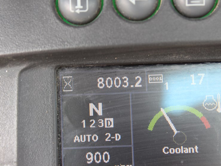 2015-deere-544k-image-16