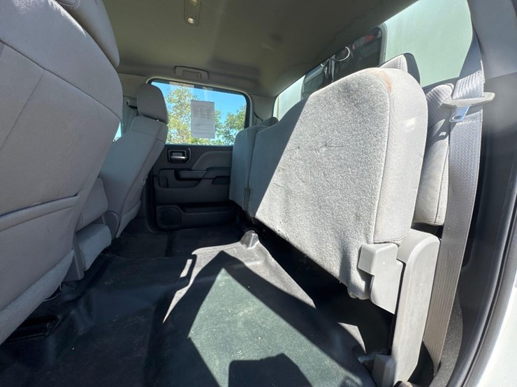 2016-chevrolet-2500-truck-image-20