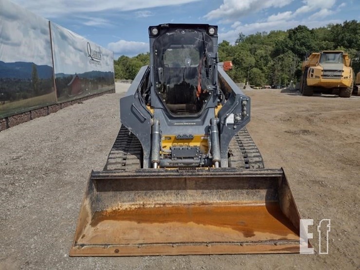 2022-deere-333g-image-2