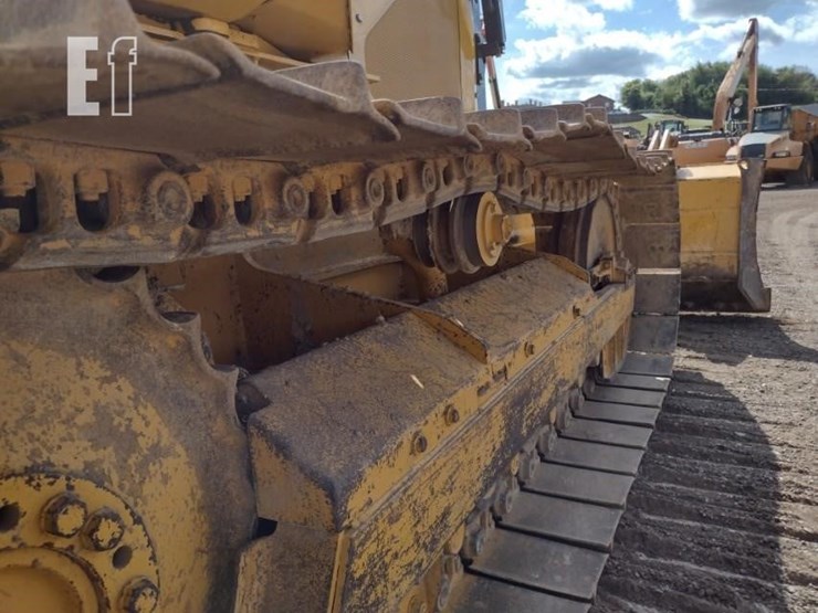 2004-deere-650h-image-33