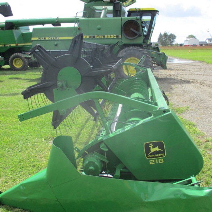JOHN DEERE 218