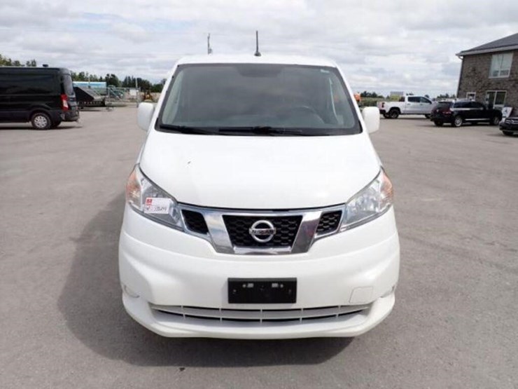 2020-nissan-nv200-image-3
