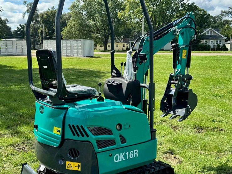 2025-cfg-industrial-qk16r-mini-excavator-...-unused-image-5