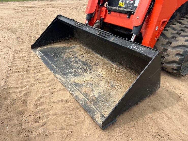 kubota-svl97-2-image-9