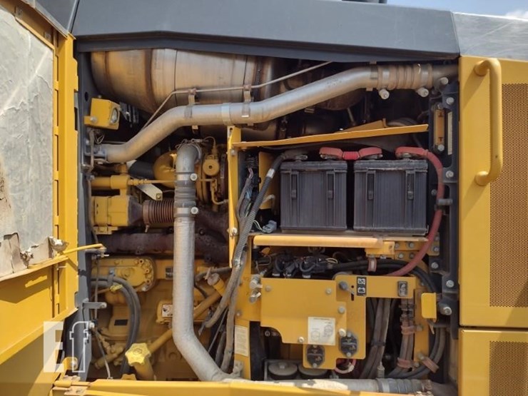 2020-deere-670gp-image-34
