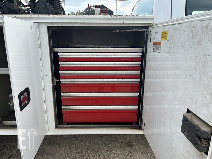 2016-ford-f550-sd-image-17