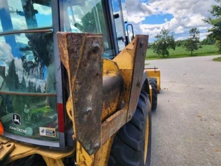 2005-deere-310sg-image-16