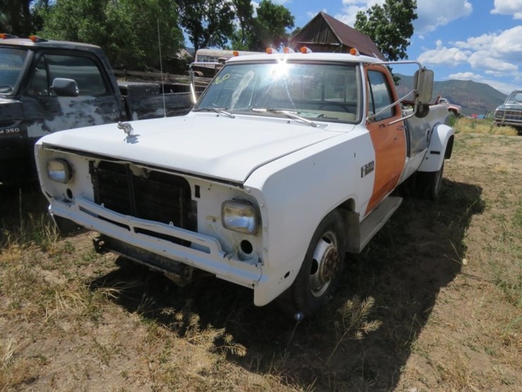 1990-dodge-ram-350-image-13
