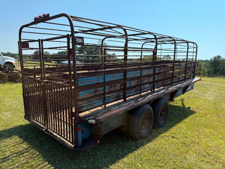20'-neckover-gooseneck-stock-trailer-**no-title**-image-8