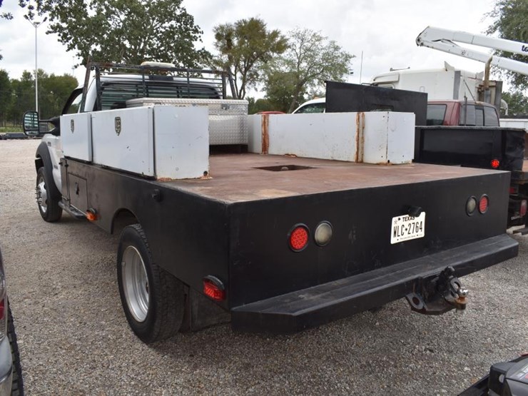 2006-ford-f550-image-4