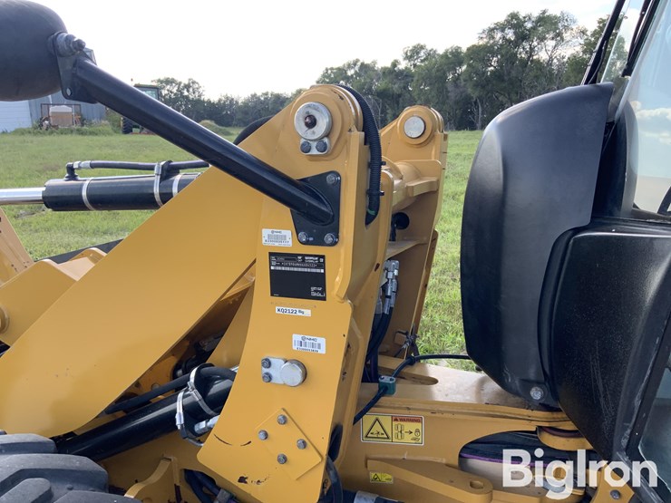 2019-caterpillar-906m-image-11