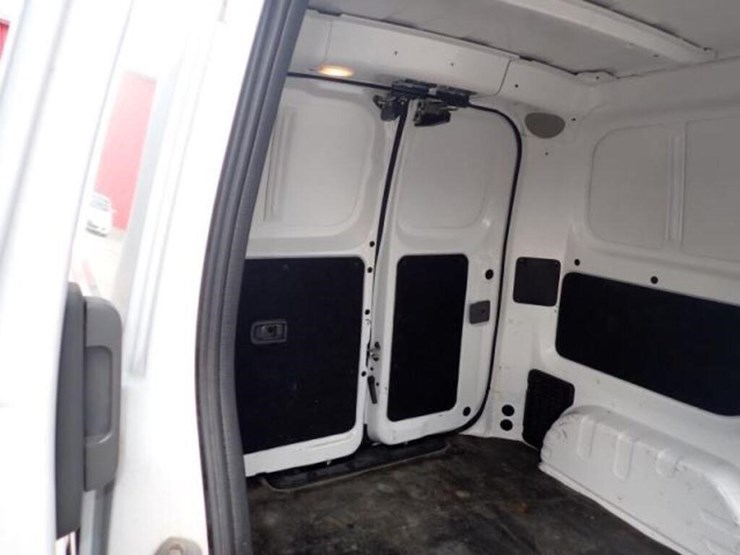 2019-nissan-nv200-image-62
