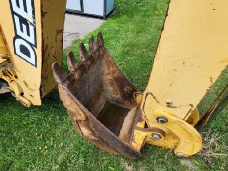 2005-deere-310sg-image-15