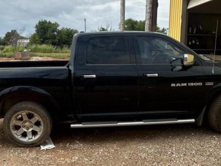 2012-dodge-1500-image-1