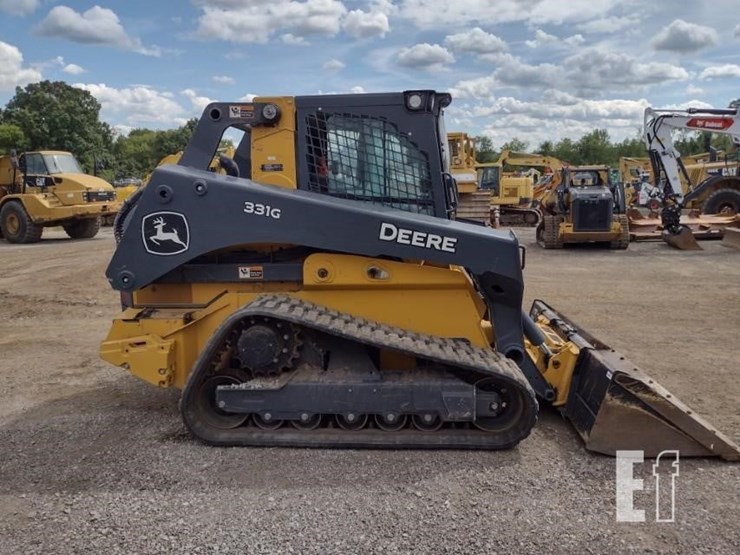 2023-deere-331g-image-3