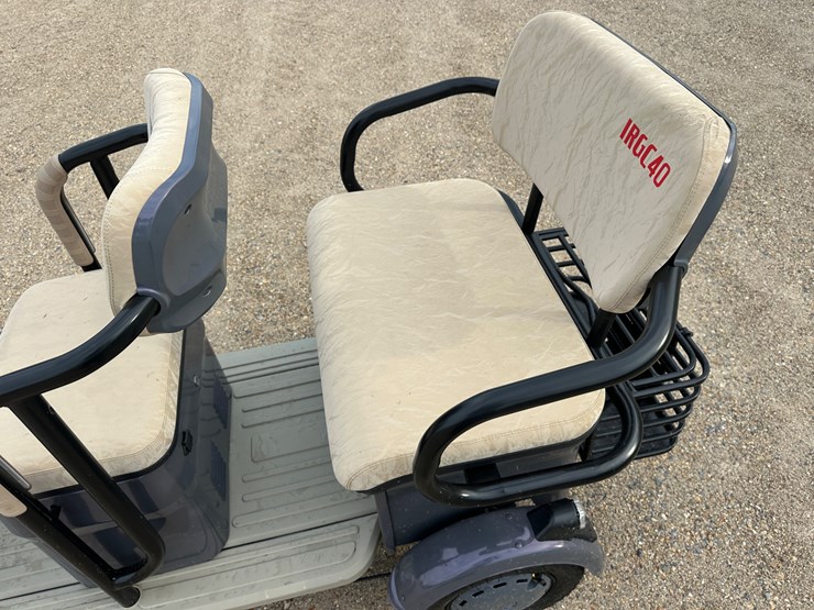 #61-•-2-seater-electric-scooter,-front-and-rear-basket,-charger-image-7