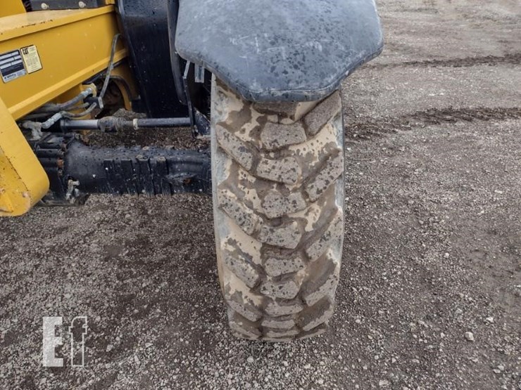 2013-caterpillar-tl642c-image-21