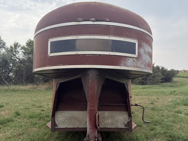 stock-trailer-image-2
