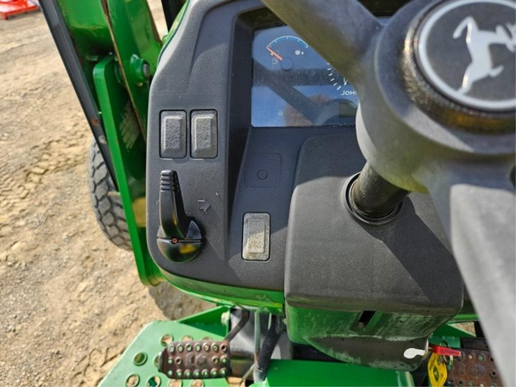 john-deere-5225-image-31
