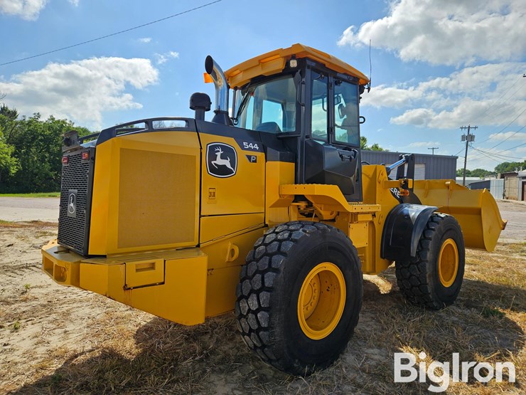 2022-john-deere-544-image-5
