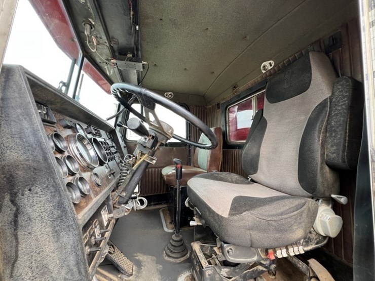 1994-kenworth-t800-image-26