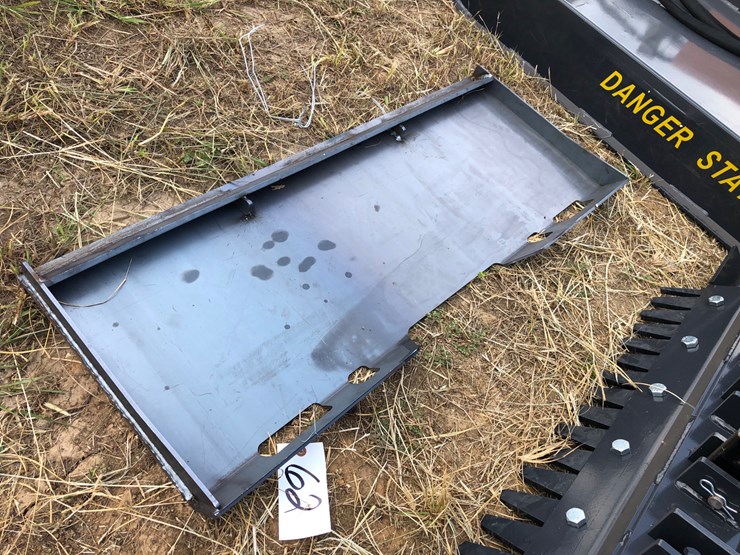#62-•-skid-steer-mount-plate-image-1