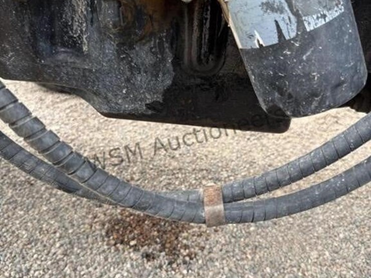 massey-ferguson-263-image-25