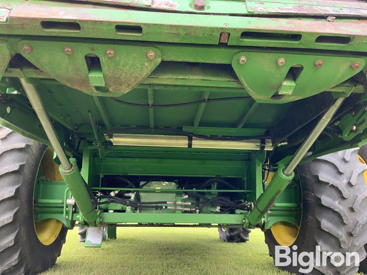 2010-john-deere-9770-sts-image-16