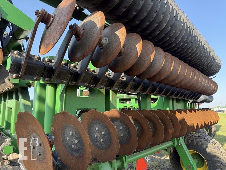 2021-john-deere-2680h-image-11