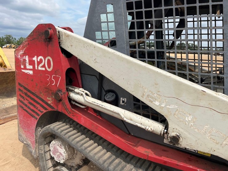 2008-takeuchi-tl120-image-25
