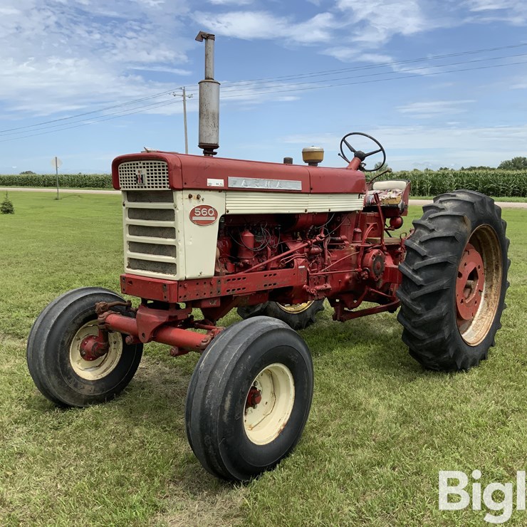 McCormick Farmall 560 2WD Tractor