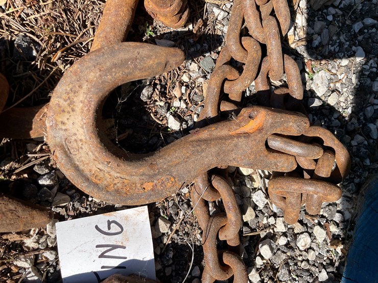 #1694-•-(2)-chains-with-hooks-image-2