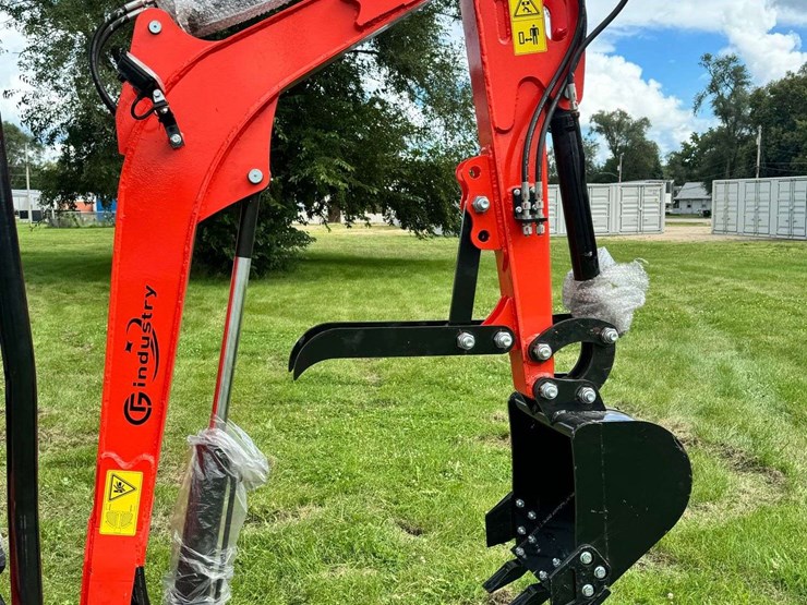 2025-industrial-nt18k-mini-excavator-...-unused...-brand-new-battery-installed-image-10