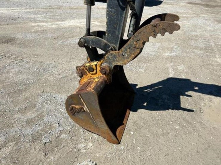 2015-deere-17g-image-41