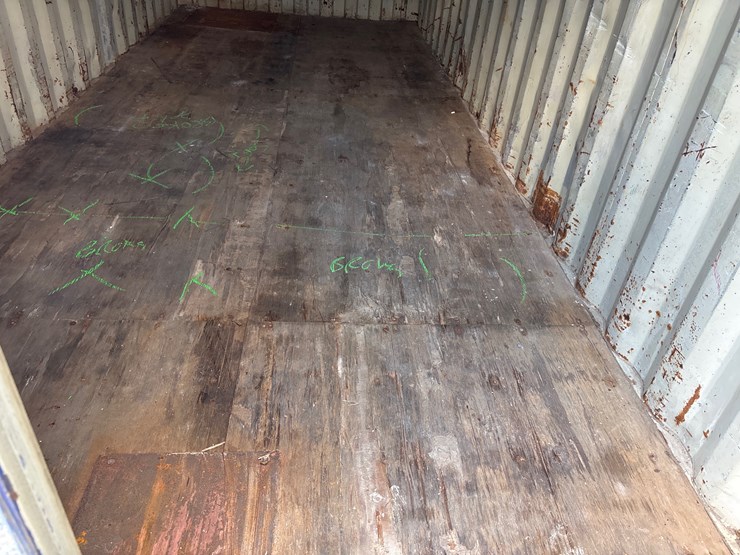 #1233-•-20ft-container-image-4