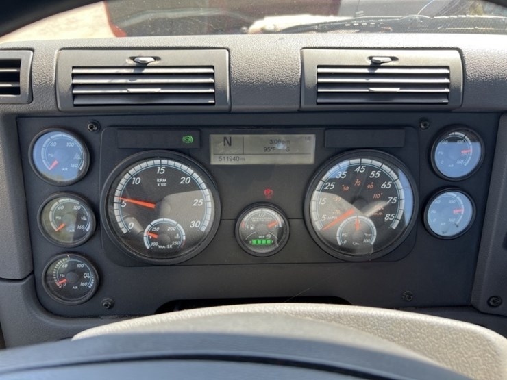 2017-freightliner-cascadia-s/a-truck-tractor-image-21