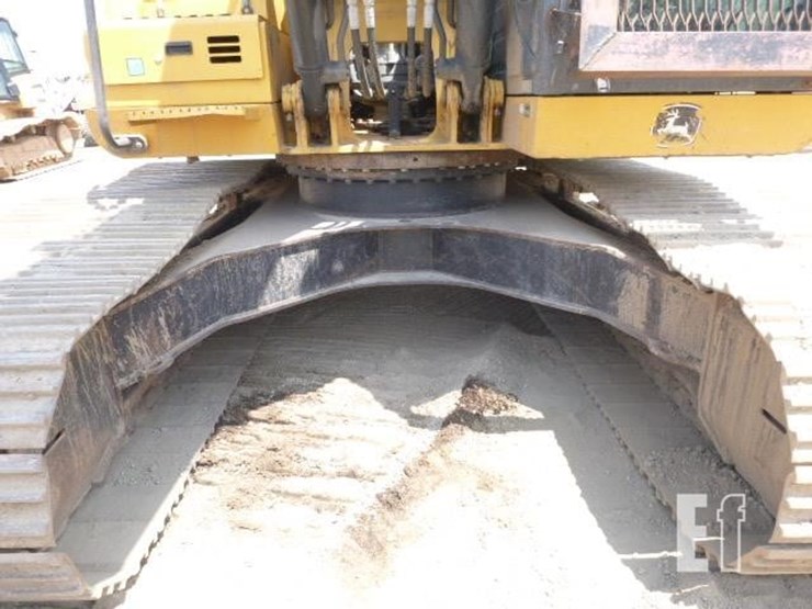2017-deere-210g-lc-image-20