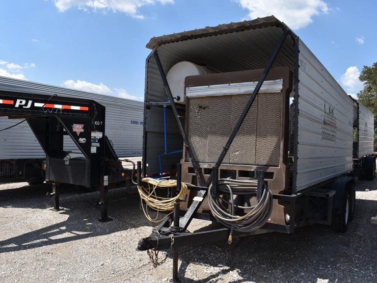 2011-16'-cooling-trailer-w/-generator,-port-a-cool-and-freezer-(vin-#-5vnbu-image-2