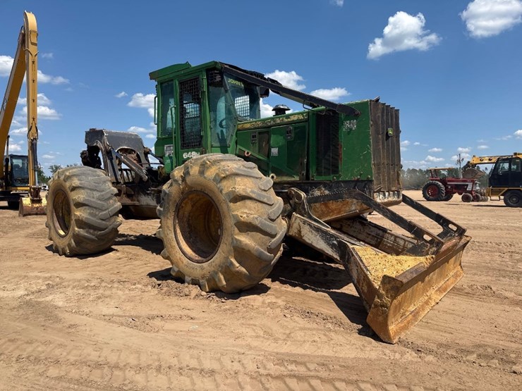 2010-deere-648h-image-4