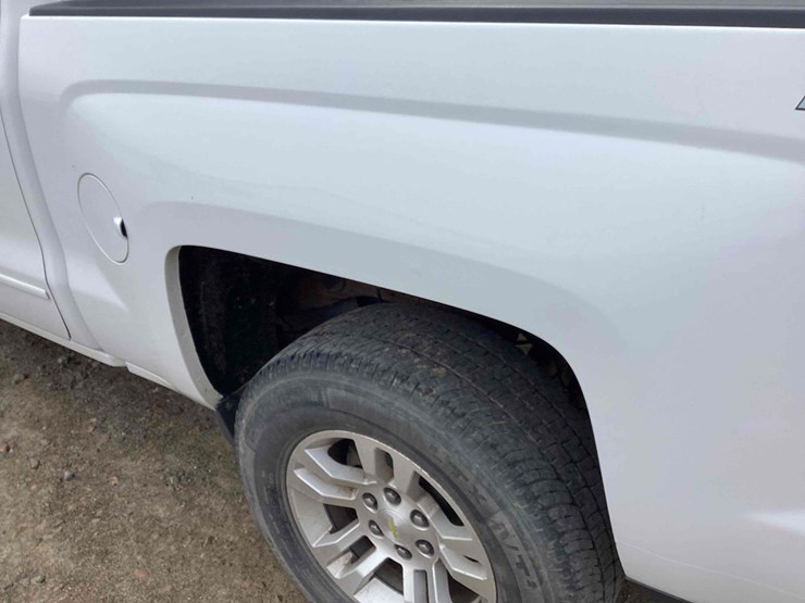 2015-chevrolet-silverado-1500-image-39