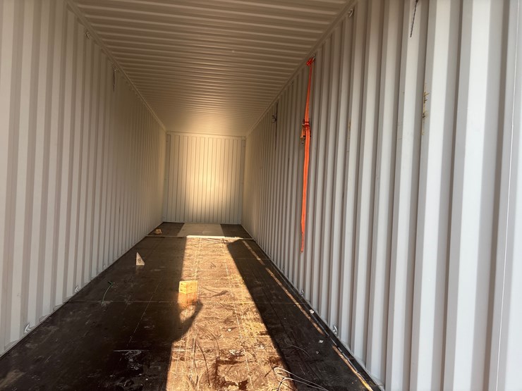 #1230-•-40-ft-container-image-3
