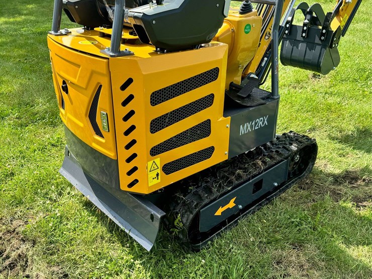 2025-cfg-industrial-mx12rx-mini-excavator-...-unused-image-7
