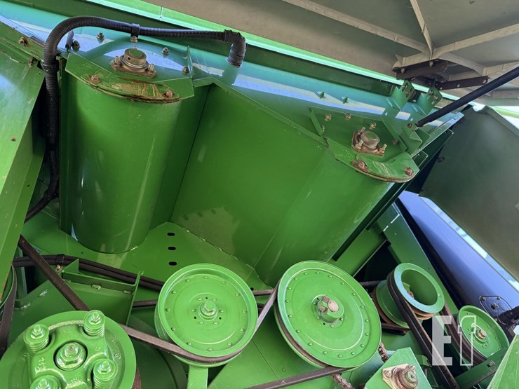 2009-john-deere-9770-sts-image-32