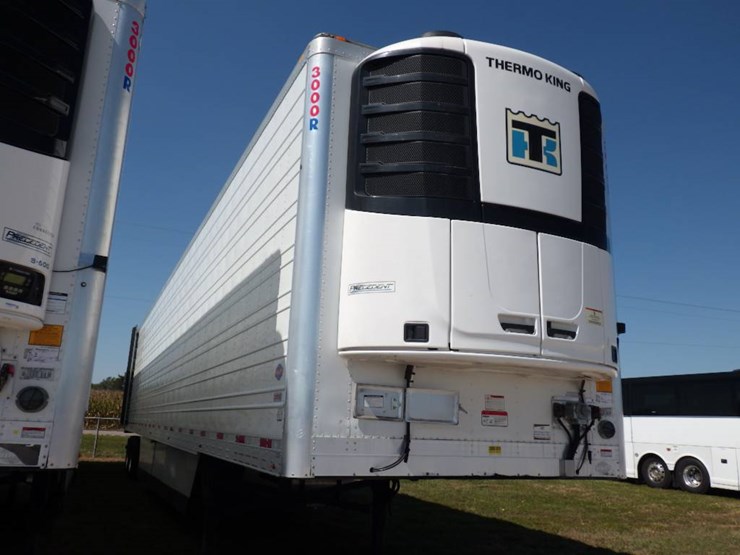 2024-utility-3000r-image-2