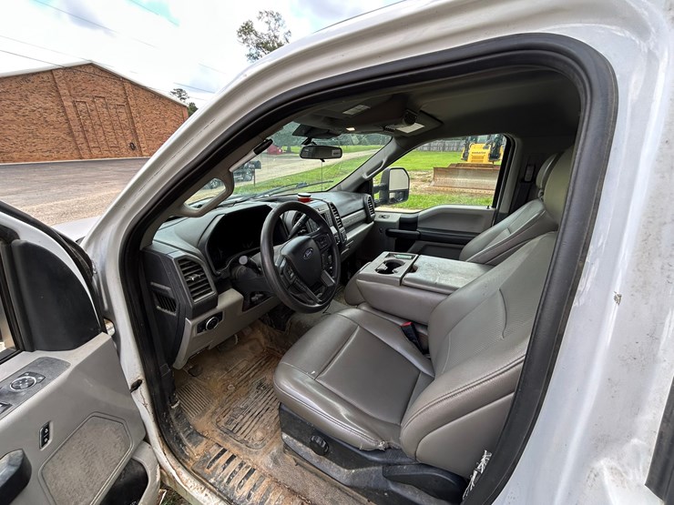 2020-ford-f350-image-6