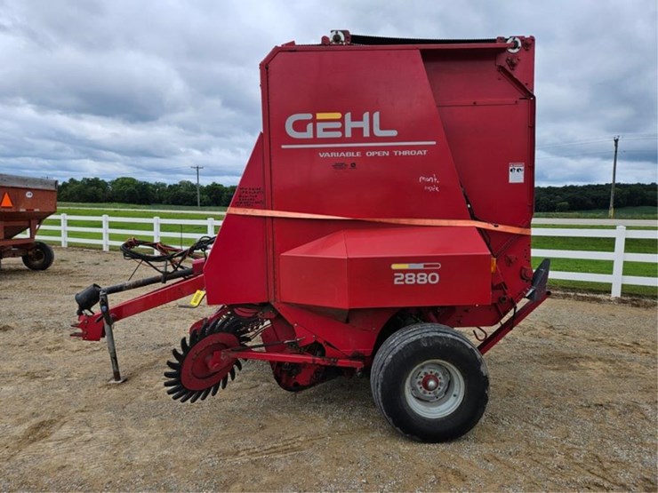 gehl-2880-image-2