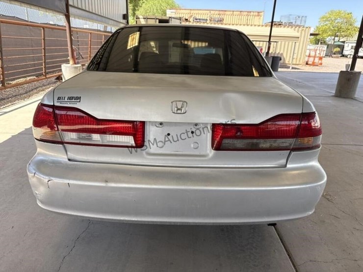 2001-honda-accord-sdn-image-6