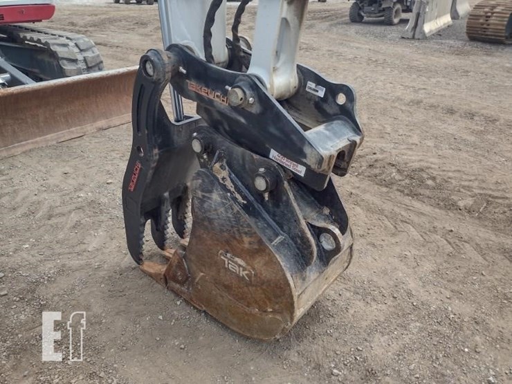 2022-takeuchi-tb290-image-17
