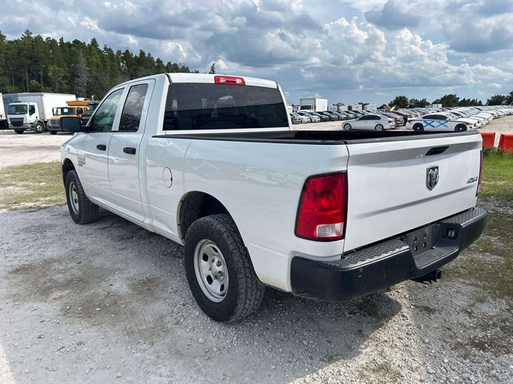 2019-ram-1500-classic-image-4